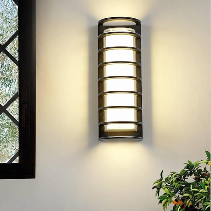 Round LED Wall Light – Warm Outdoor/Indoor Fixture | Luxiono Lighting